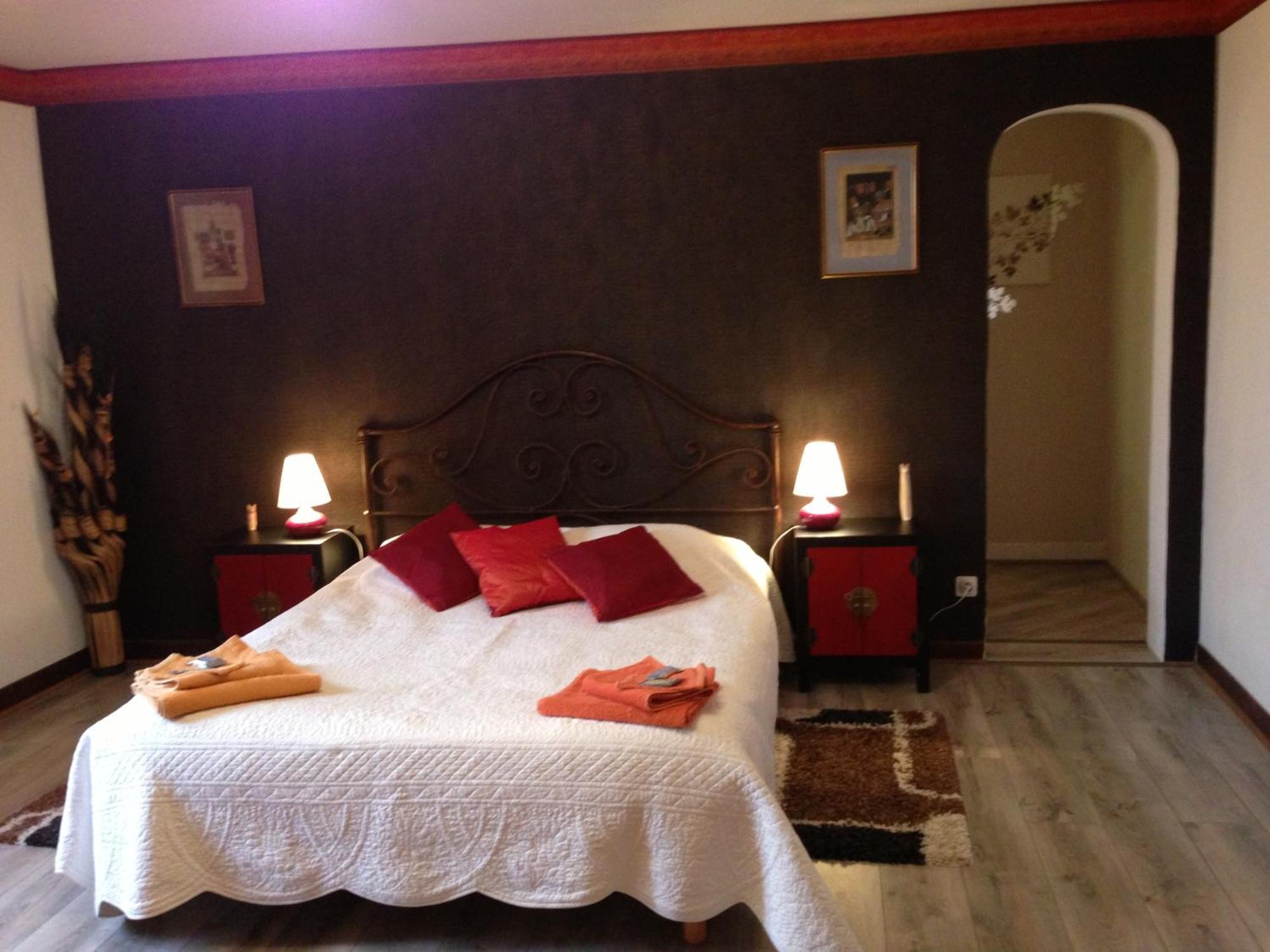 Chartreuse De Dane Bed & Breakfast Saint-Jean-Poutge Bagian luar foto