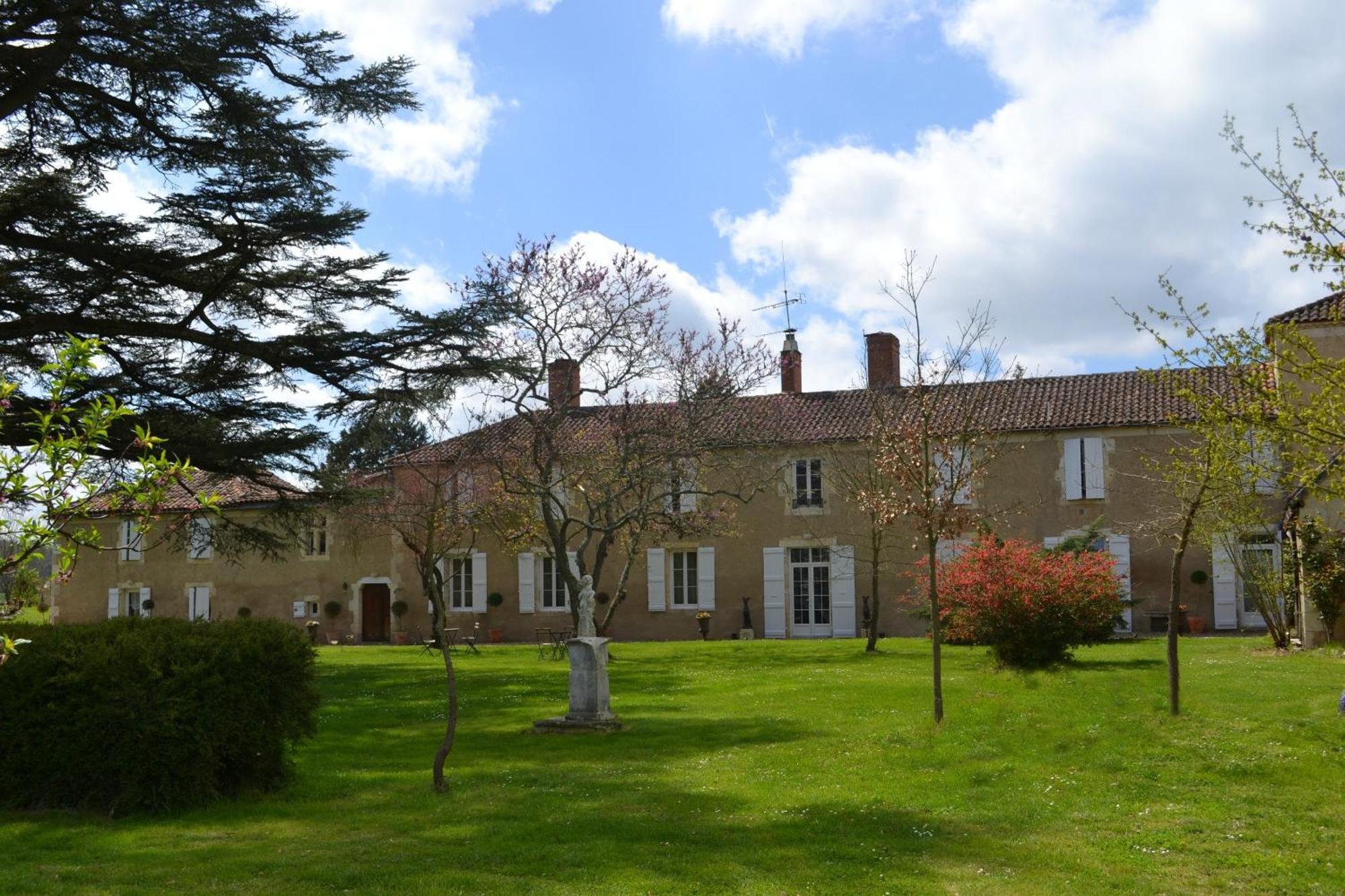 Chartreuse De Dane Bed & Breakfast Saint-Jean-Poutge Bagian luar foto