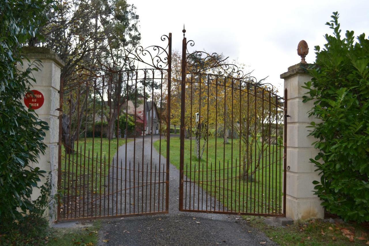 Chartreuse De Dane Bed & Breakfast Saint-Jean-Poutge Bagian luar foto